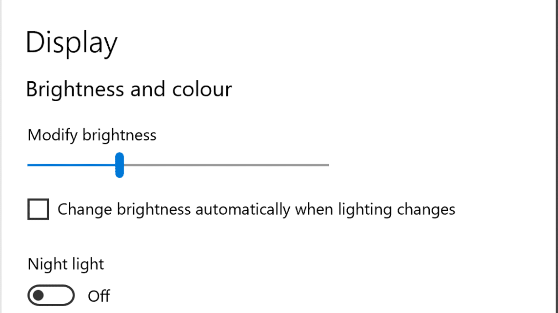 Mengatur Brightness di menu Display.