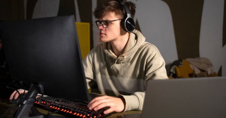 4 Tips If You Are Considering A Career in Gaming