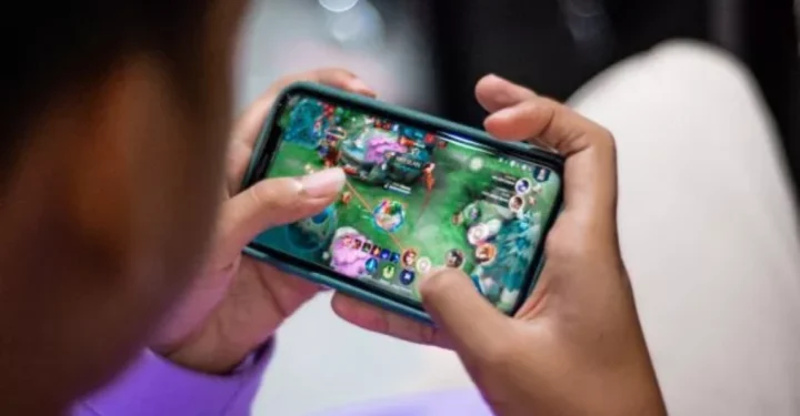 如何轻松删除 ML 中的聊天记录