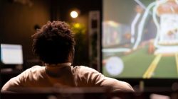 eSports im Vergleich zu Live-Kartenspielen: Was sind die Gemeinsamkeiten und Unterschiede?