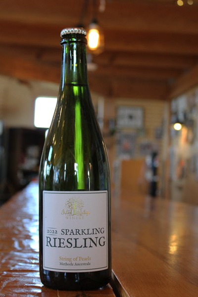 2022 Sparkling Riesling (String of Pearls) 