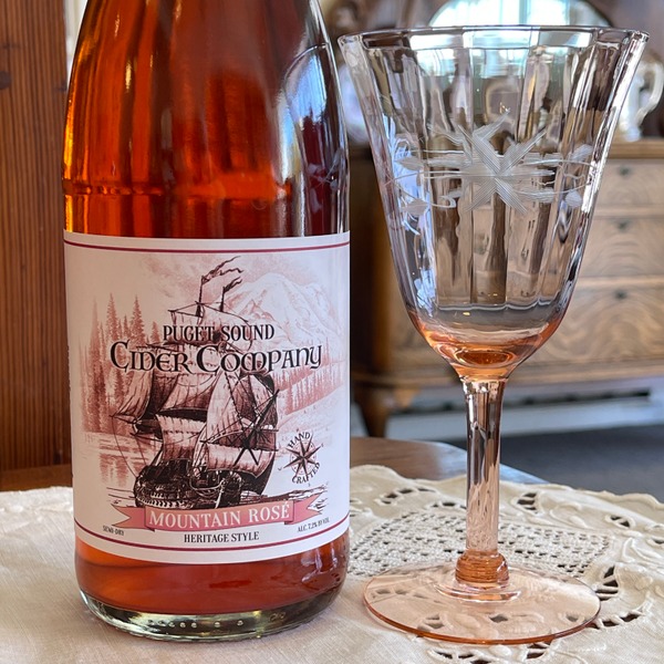 Mountain Rosé Heritage Cider