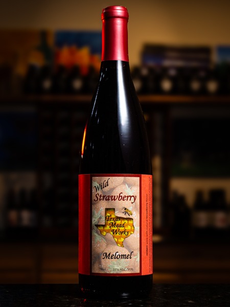 あかまる　スイート・ティー＆グイド　ミスフリッター＆アーヴィ Raspberry Melomel | Texas Mead Works & Blue Lotus Winery | Mead