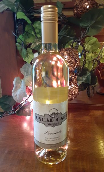 2022 Loesscato Iowa White Wine