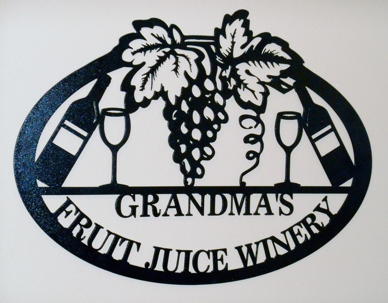 Brand for Grandma's Fruit Juice Winery