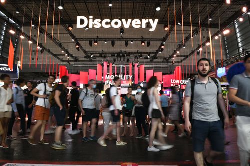 150,000 visitors