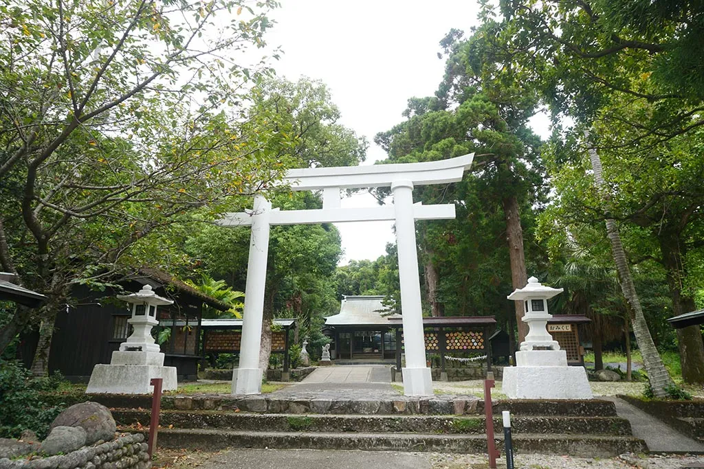 Yaku-jinja Shrine