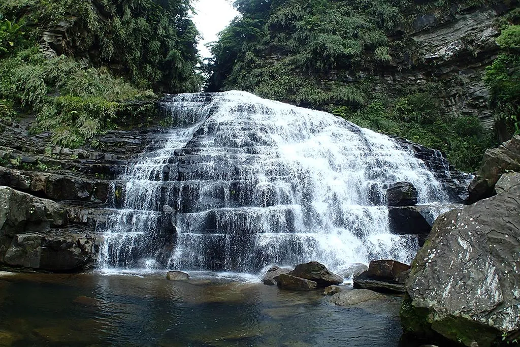 Mayagusuku Falls (Iriomotejima Island)