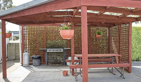 geelong accommodation bbq facility