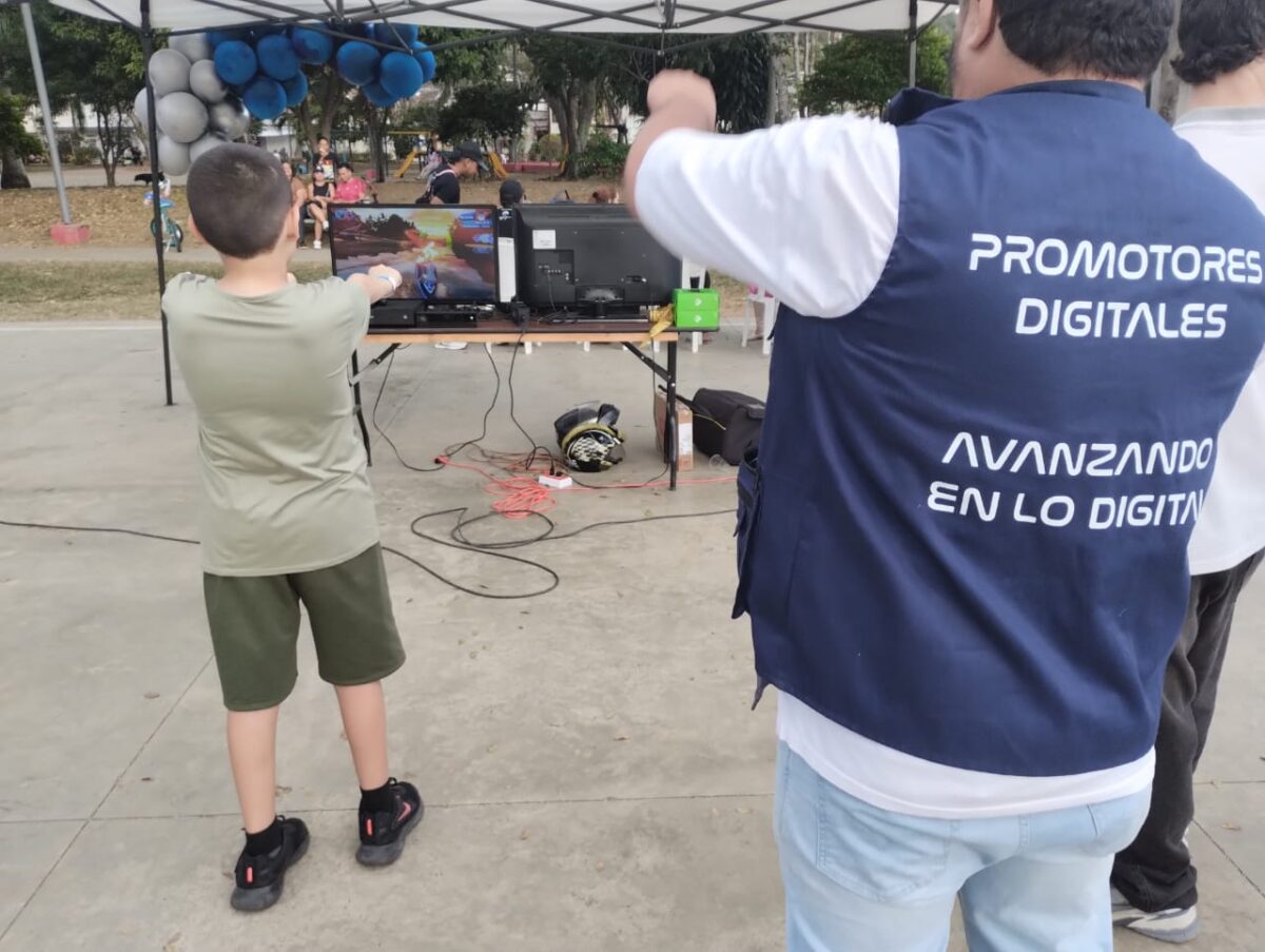 Gira tecnológica llegó al Parque La Revolución con experiencias inmersivas