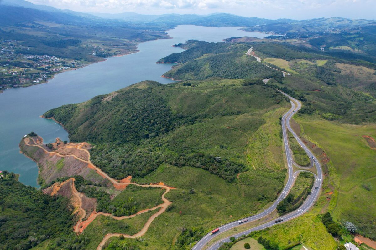 Ya es una realidad la financiación sostenible del corredor vial Buenaventura – Loboguerrero – Buga