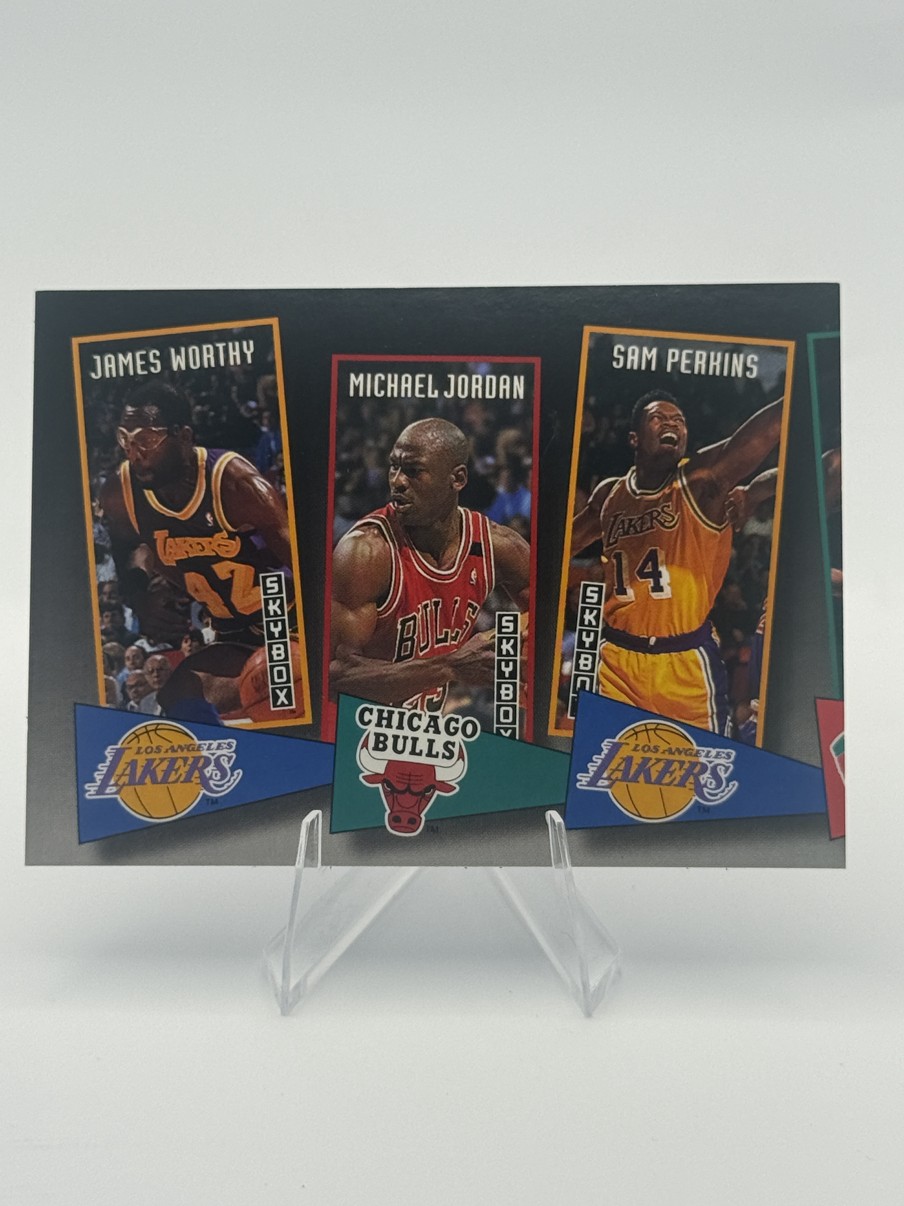 Michael Jordan 1992-93 SkyBox #ST16 James Worthy/Sam Perkins School Ties