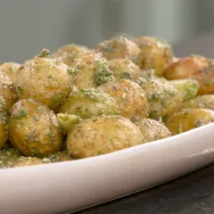 Pommes de terre nouvelles au pesto