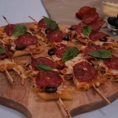 Brochettes de pâtes apéro