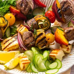 Brochettes de bœuf multicolores