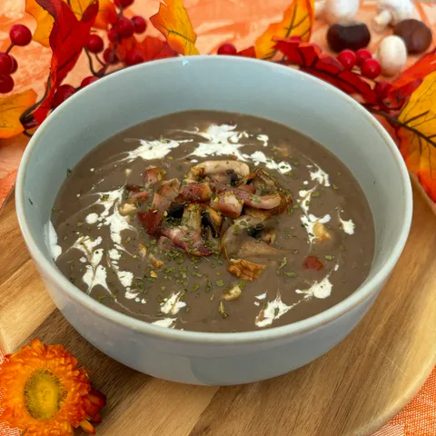 Velouté champignons châtaignes lardons