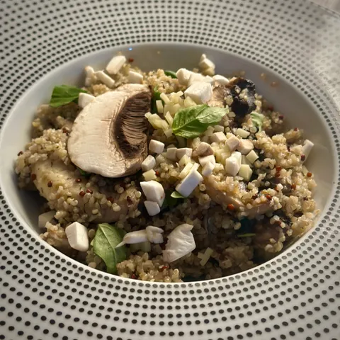 Quinoa aux champignons à l’ail