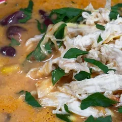 Soupe de poulet effiloché crémeuse express
