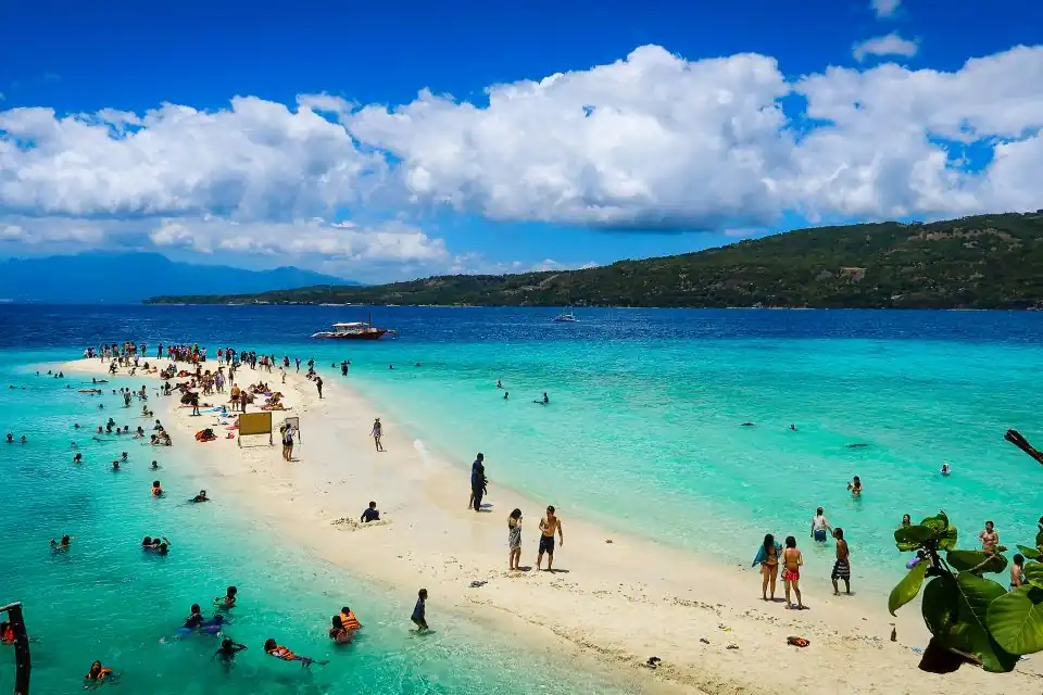 Wide Shot of the Sumilon Island