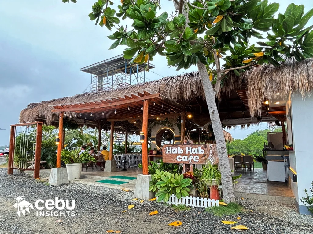 Hab Hab cafe in Liloan storefront