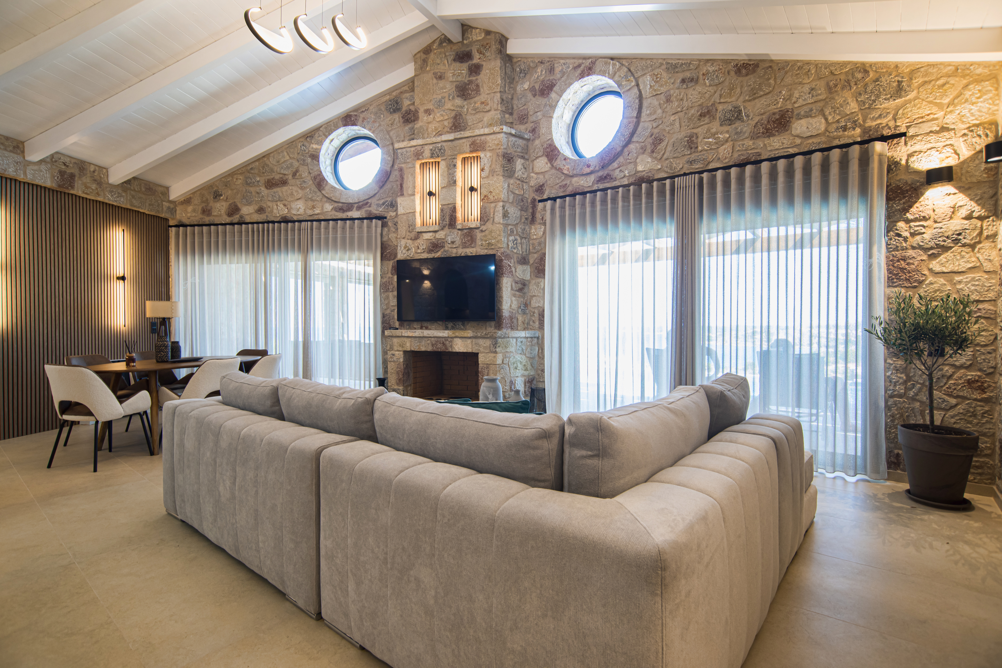 Ceci La Mer | The Cove