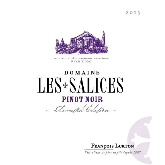 Salices Pinot Noir Bottle
