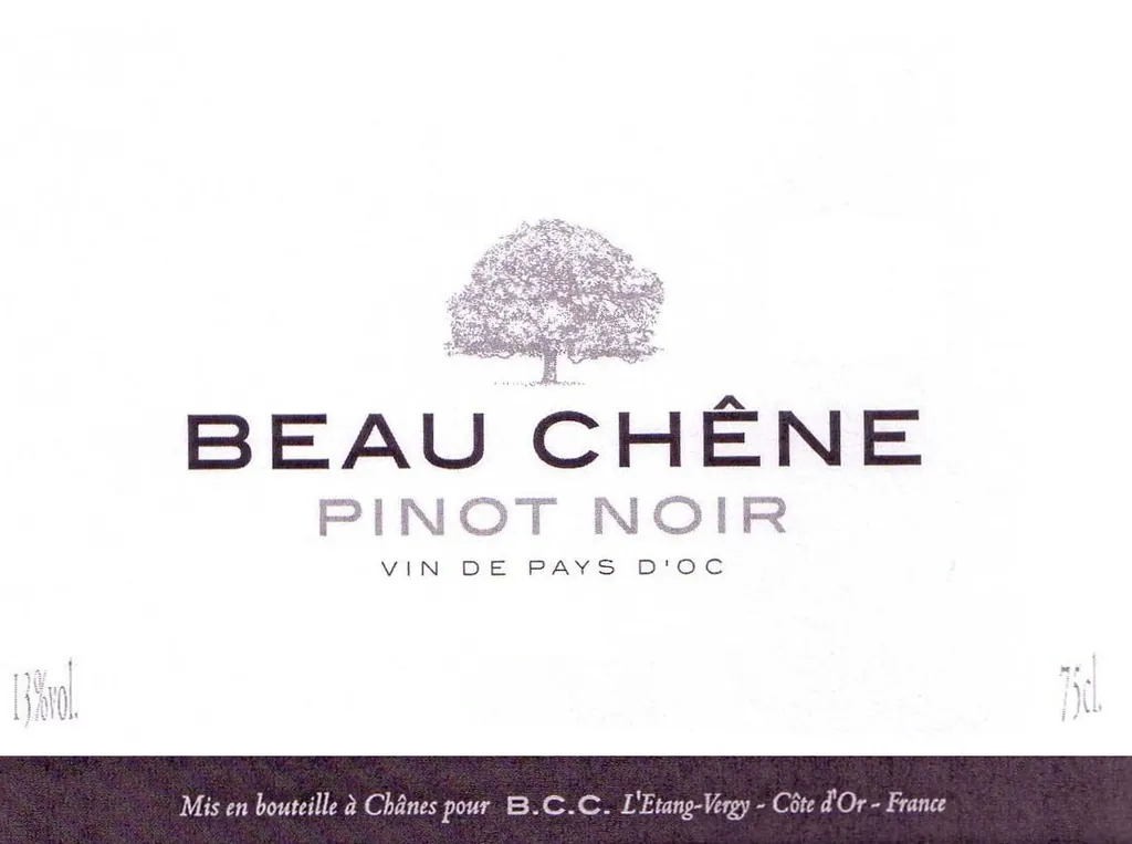 Vin de France Pinot Noir Bottle
