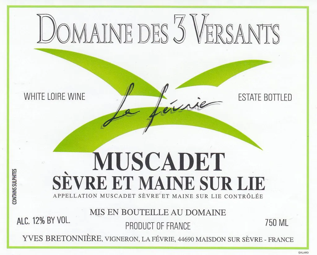 Trois Versants Muscadet Sevre et Maine Sur Lie Bottle