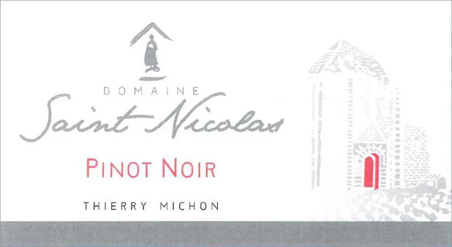 Pinot Noir Bottle