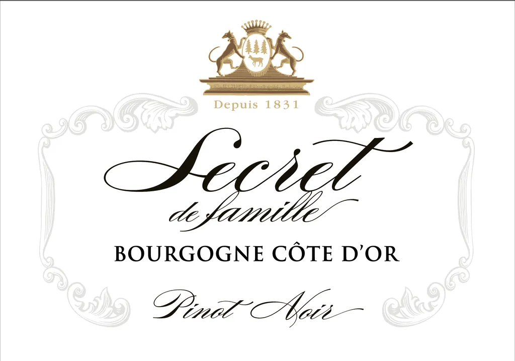 Secret de Famille Pinot Noir Bottle