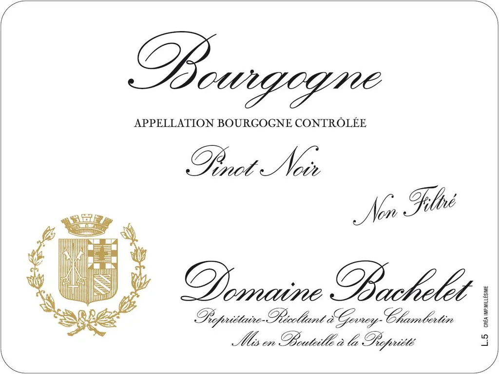 Bourgogne Pinot Noir Bottle