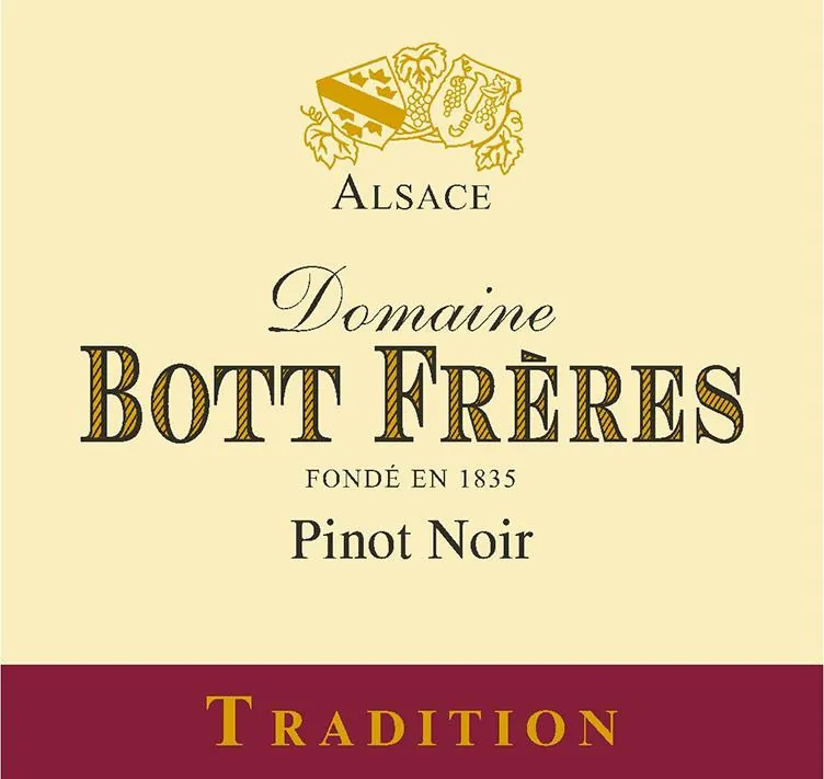 Pinot Noir Bottle