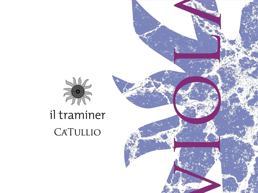 Friuli Aquileia Viola Il Traminer Bottle