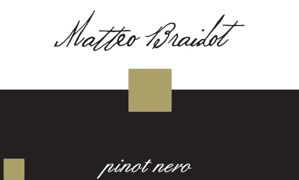 Pinot Nero Bottle