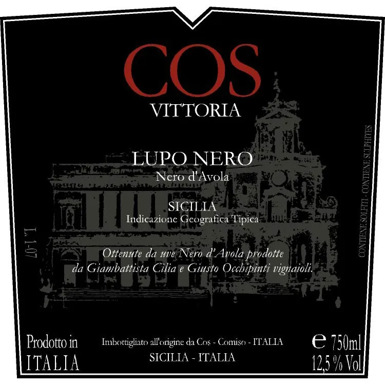 Nero Di Lupo Bottle