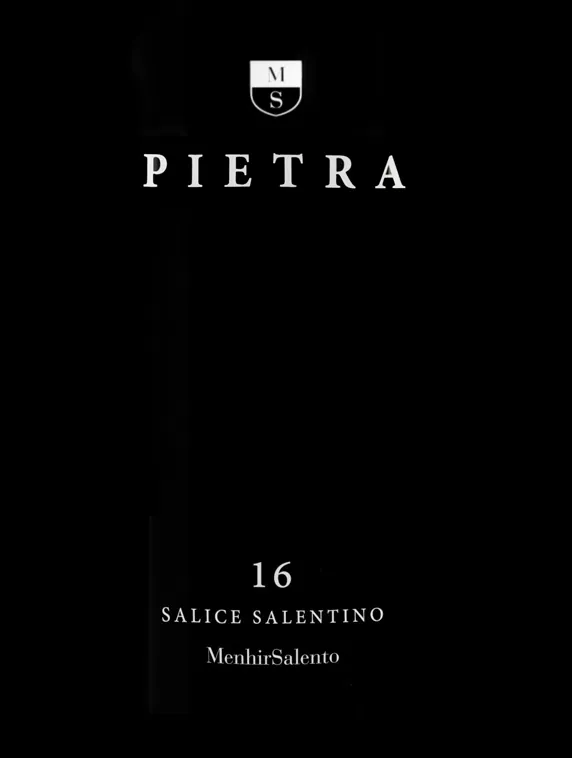Salice Salentino Negroamaro Bottle