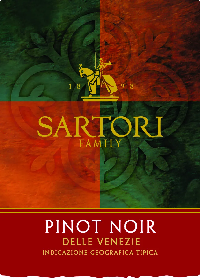 Family Pinot Noir Bottle