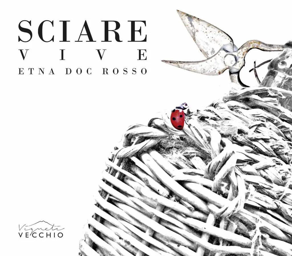 Sciare Vive Etna Rosso Bottle