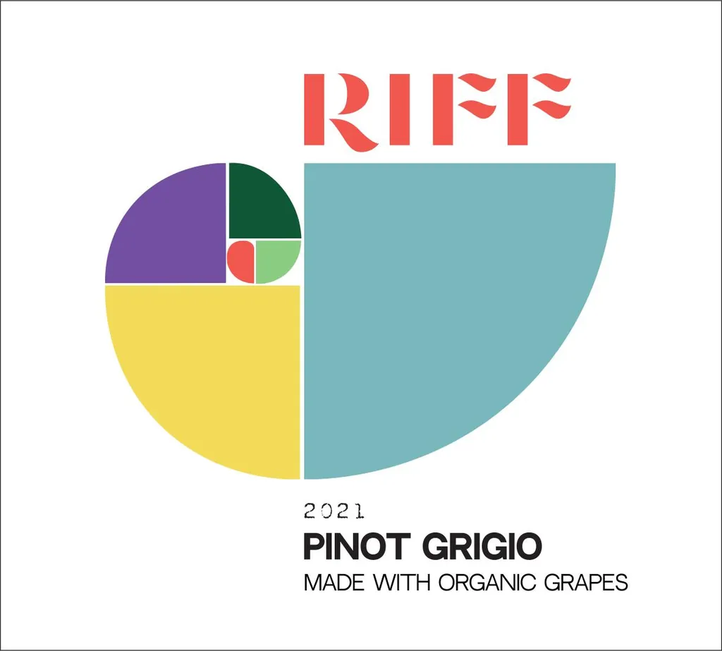 Pinot Grigio Bottle