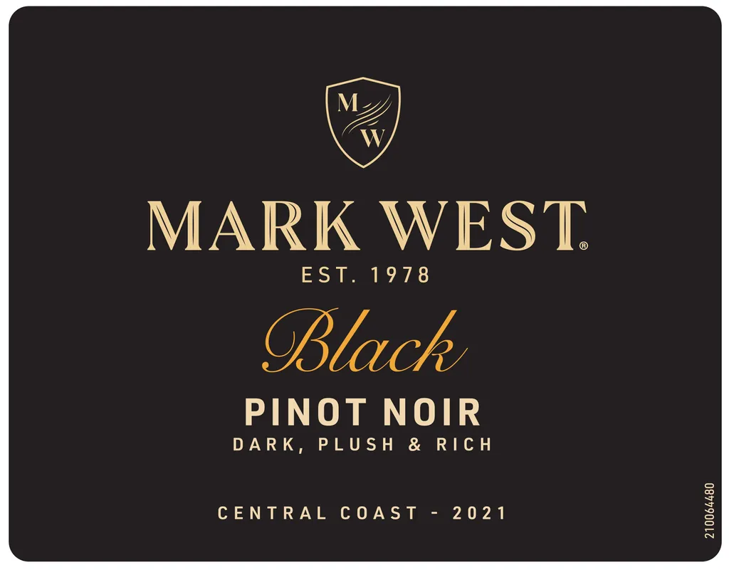 Black Label Pinot Noir Bottle