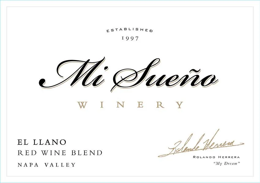 El Llano Red Blend Bottle