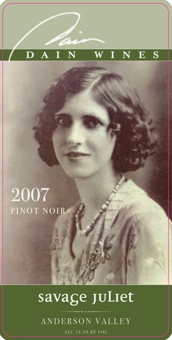 Savage Juliet Pinot Noir Bottle