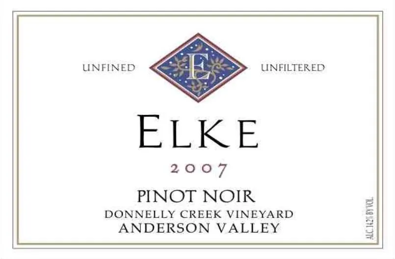 Blue Diamond Pinot Noir Bottle