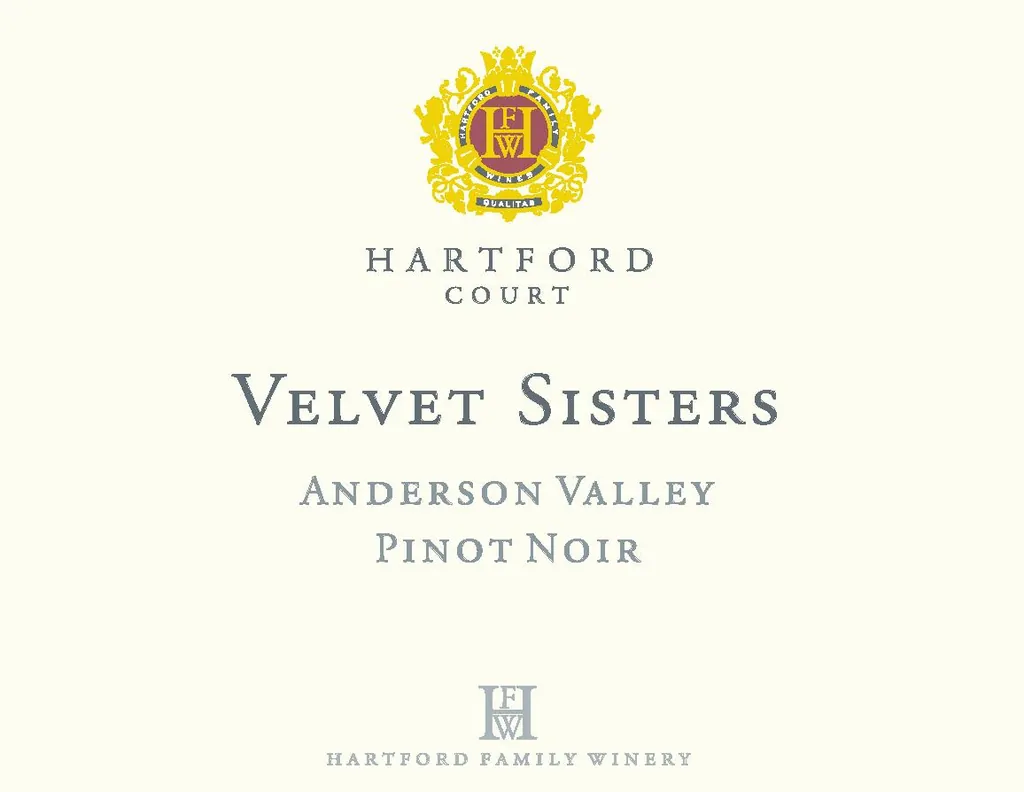 Velvet Sisters Vineyard Pinot Noir Bottle