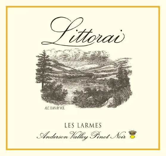 Les Larmes Pinot Noir Bottle