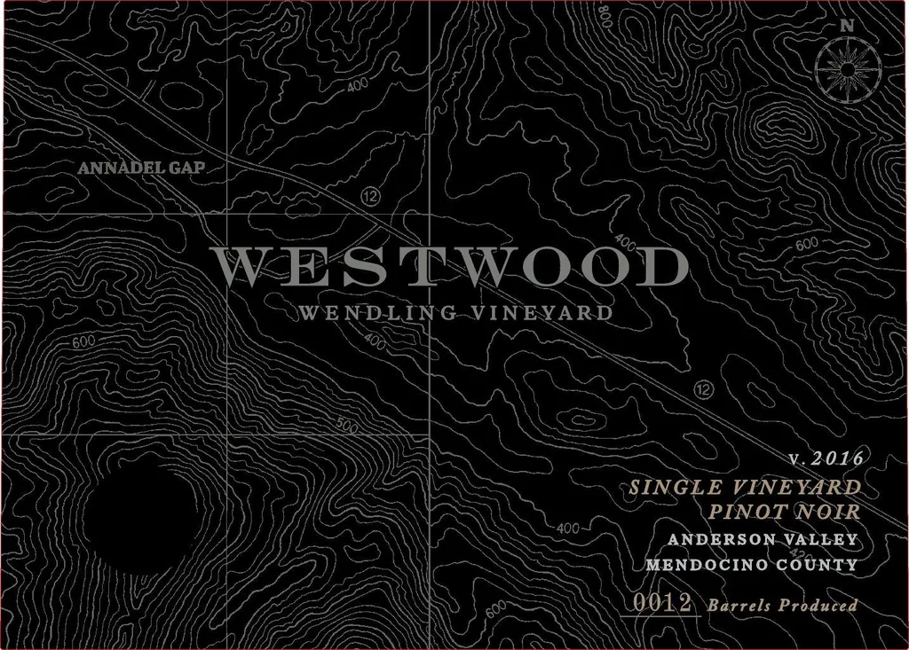 Wendling Vineyard Pinot Noir Bottle
