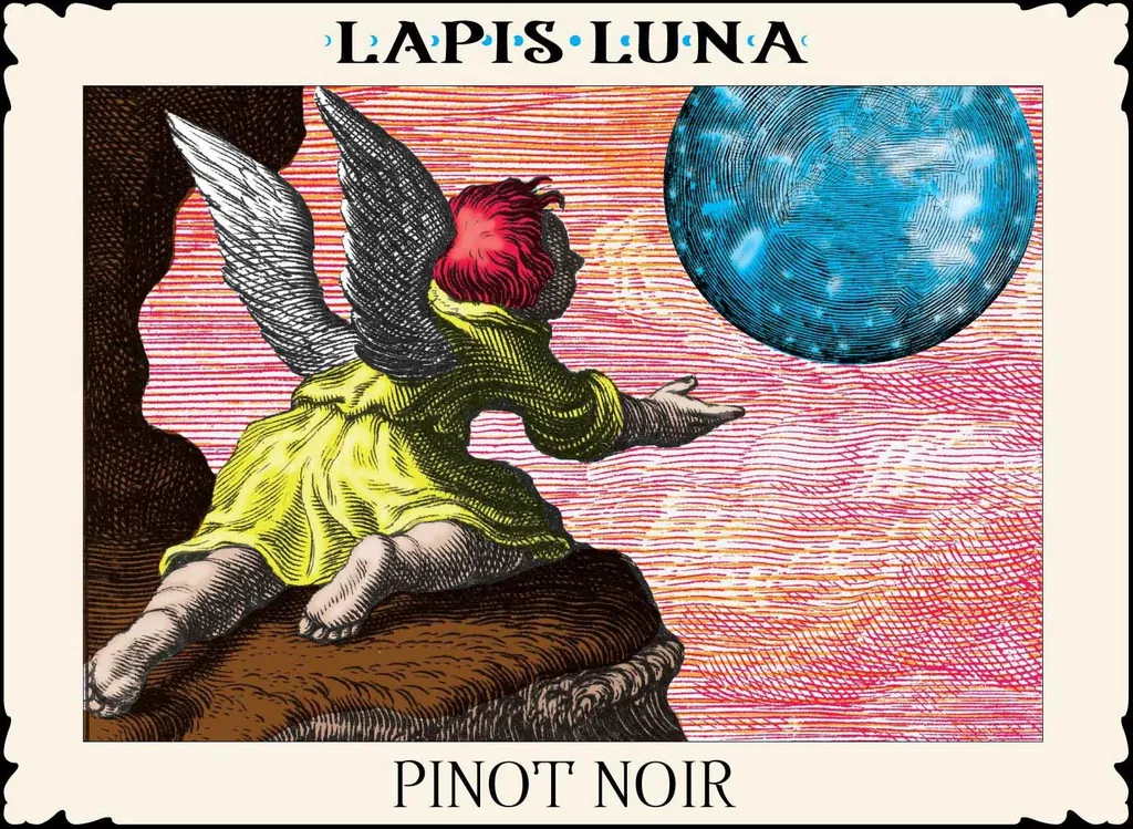 Pinot Noir Bottle