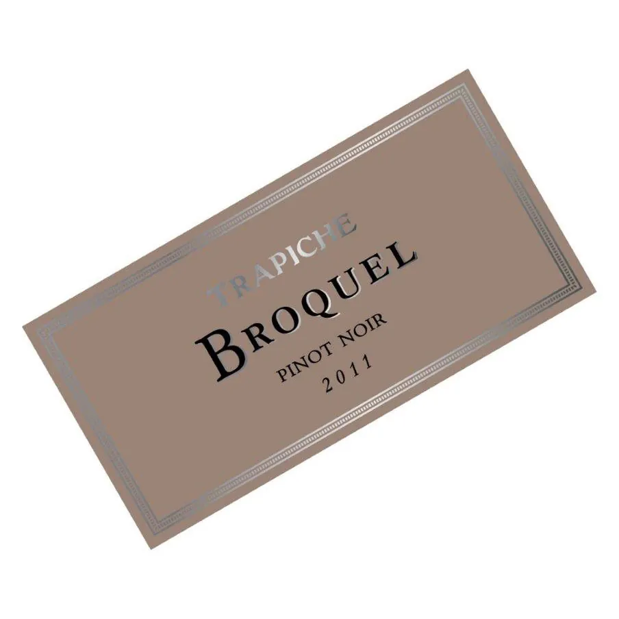 Broquel Pinot Noir Bottle