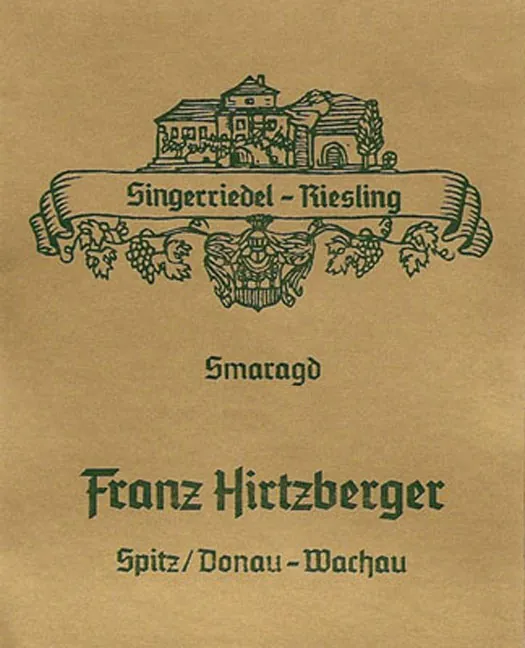 Singerriedel Riesling Smaragd Bottle