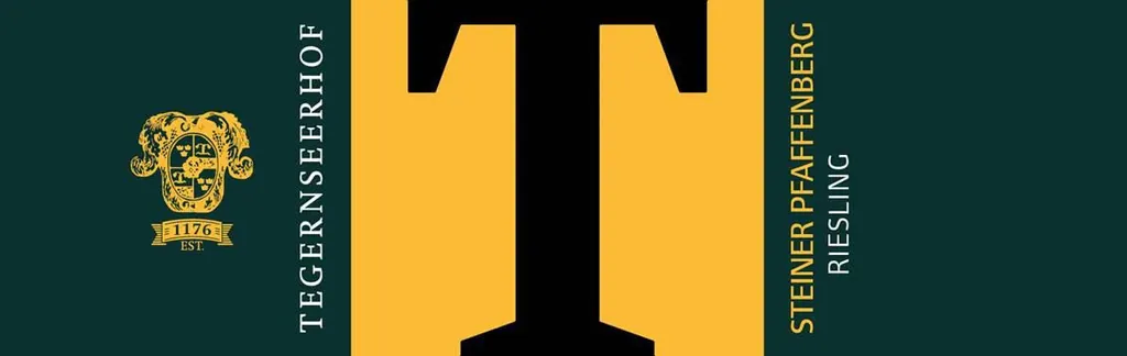 Steiner Pfaffenberg Riesling Bottle